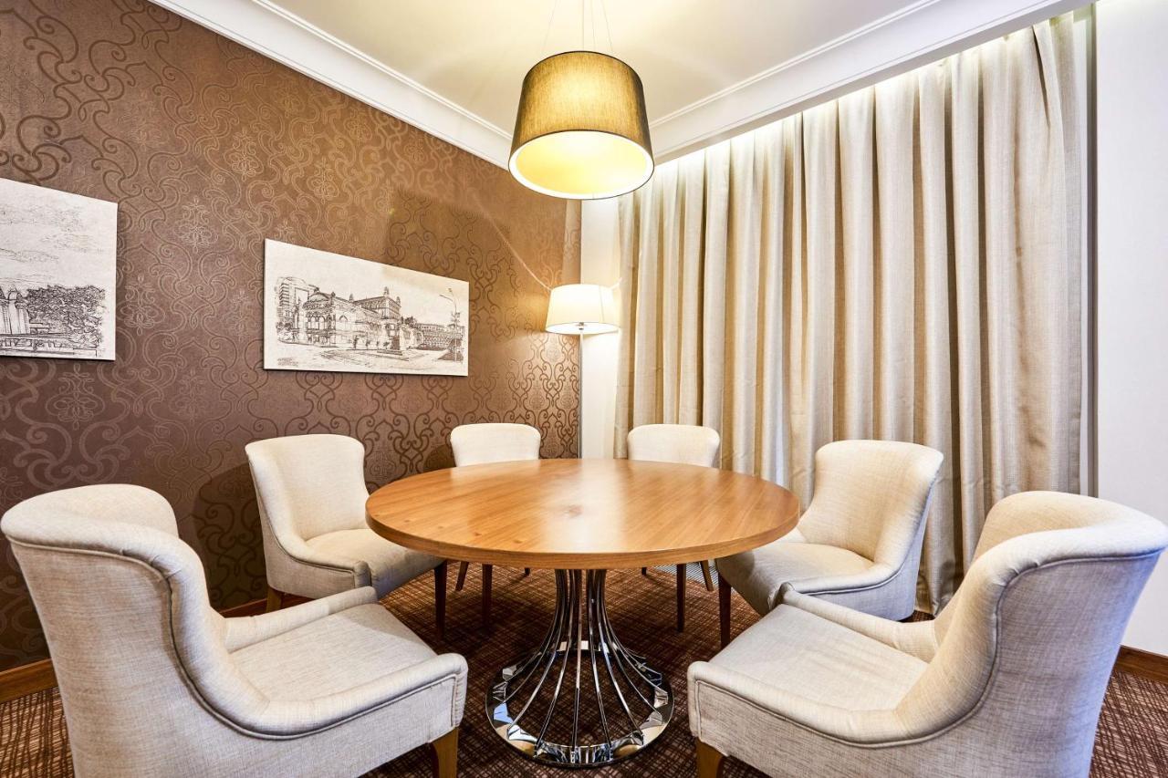 Radisson Blu Hotel, Kyiv Podil City Centre Exteriér fotografie