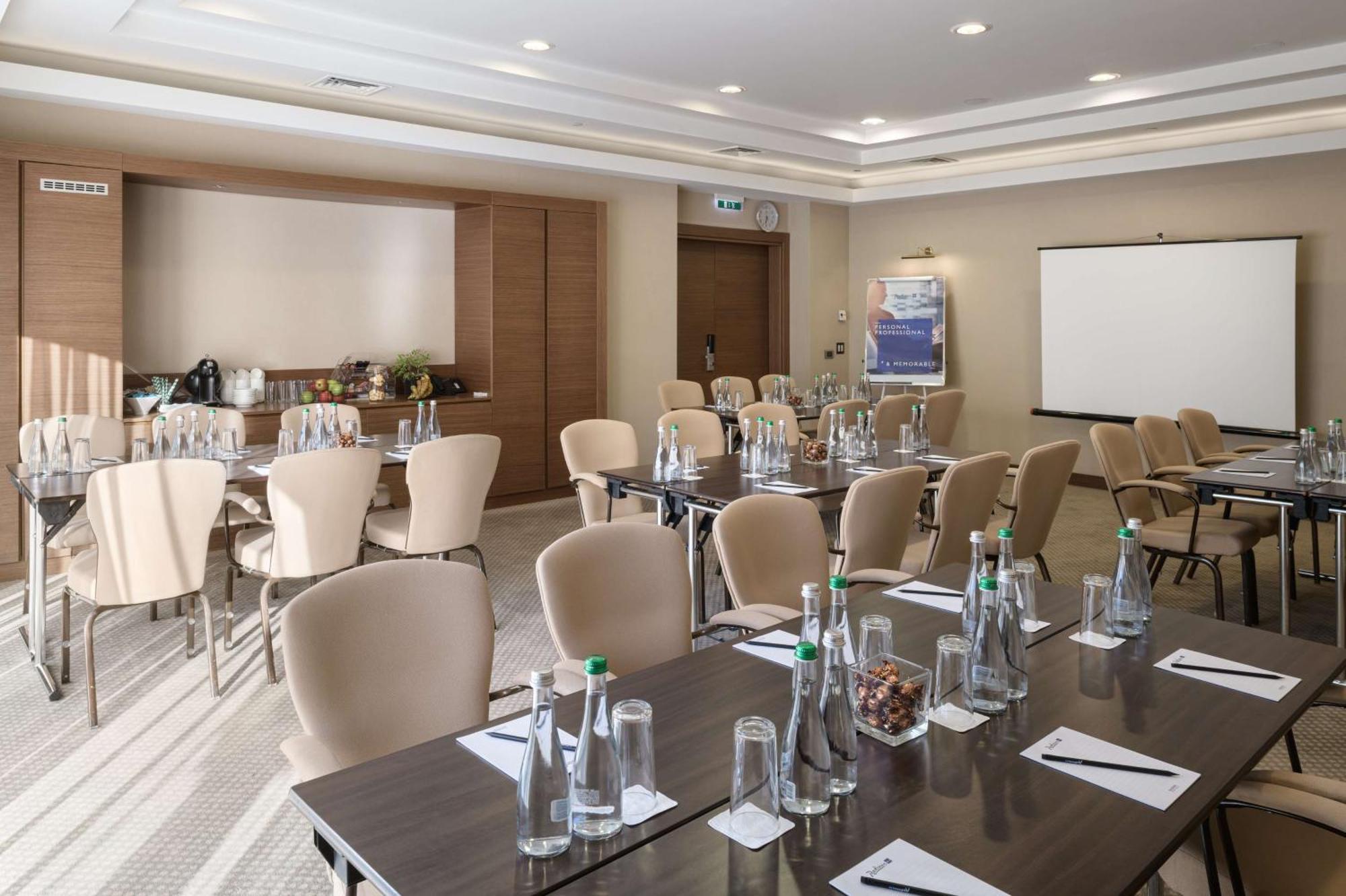 Radisson Blu Hotel, Kyiv Podil City Centre Exteriér fotografie