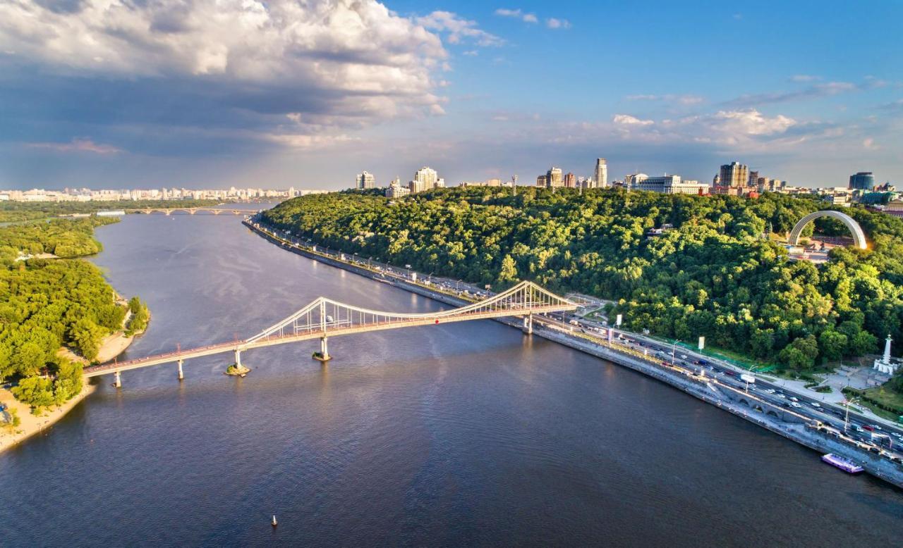 Radisson Blu Hotel, Kyiv Podil City Centre Exteriér fotografie