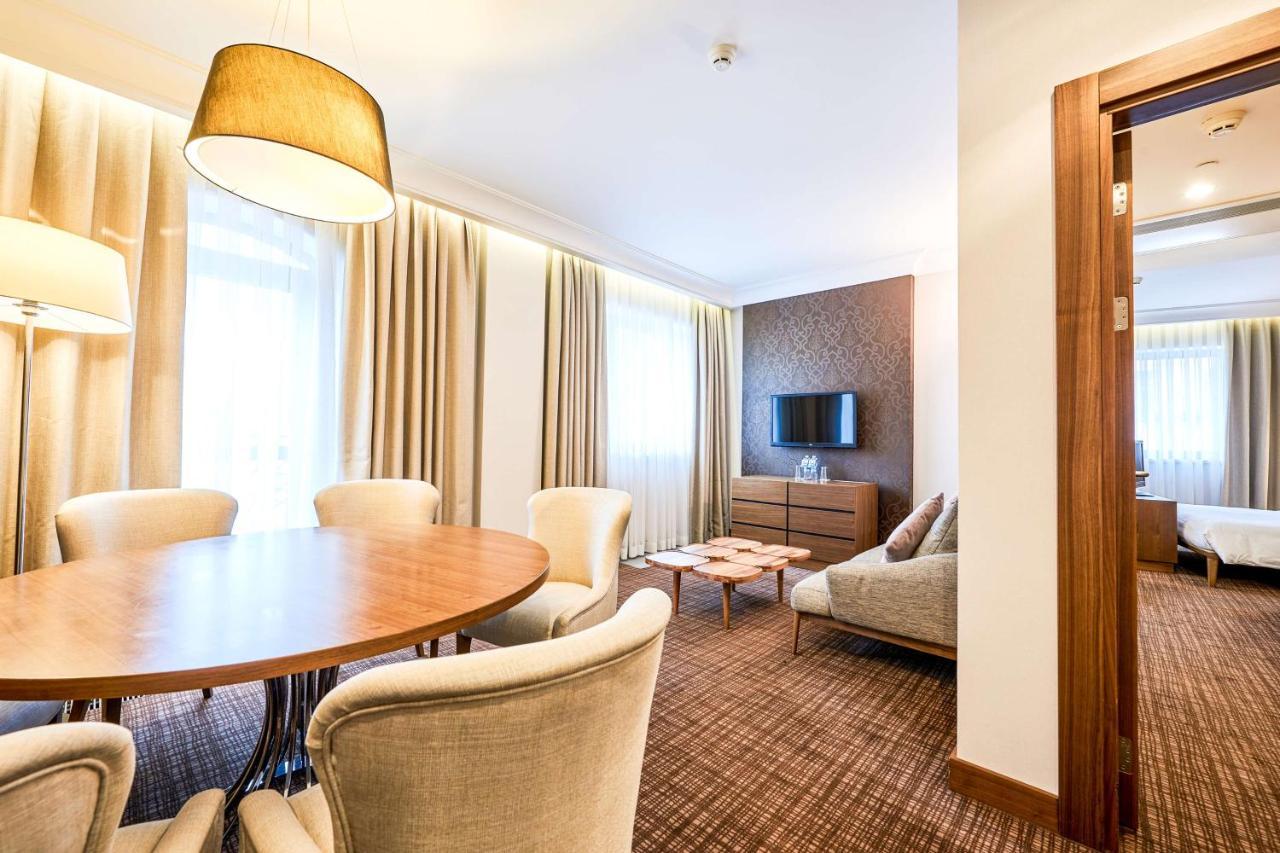 Radisson Blu Hotel, Kyiv Podil City Centre Exteriér fotografie